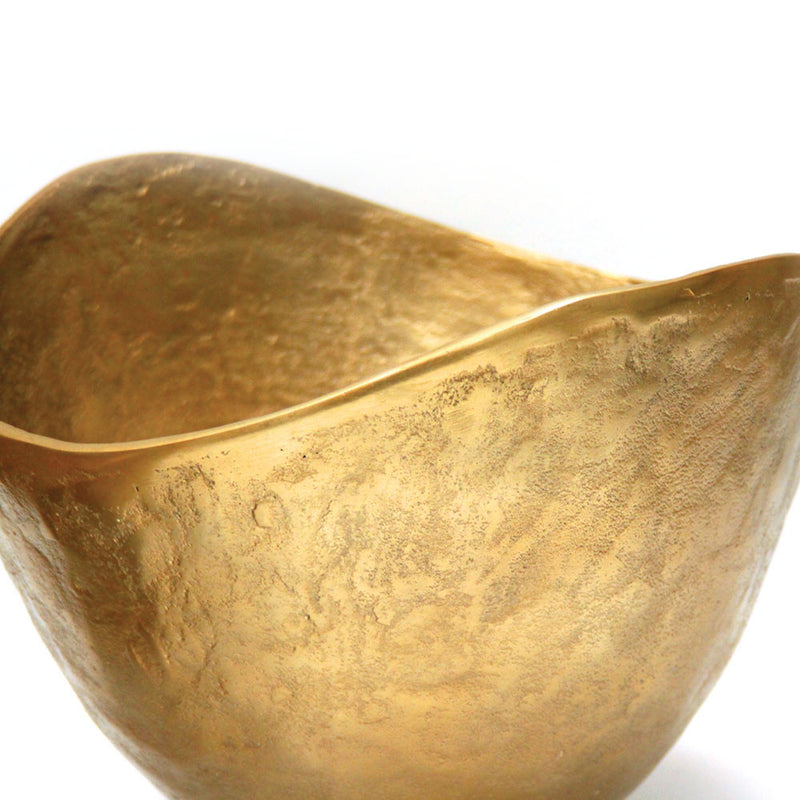 Curve Bowl - Wholesale Designer Metal Candleholders & Candelabras, Modern Centerpieces, Contemporary Plant Stands in Bulk for Interior Design & Home Decor | Unlimited Containers Inc
