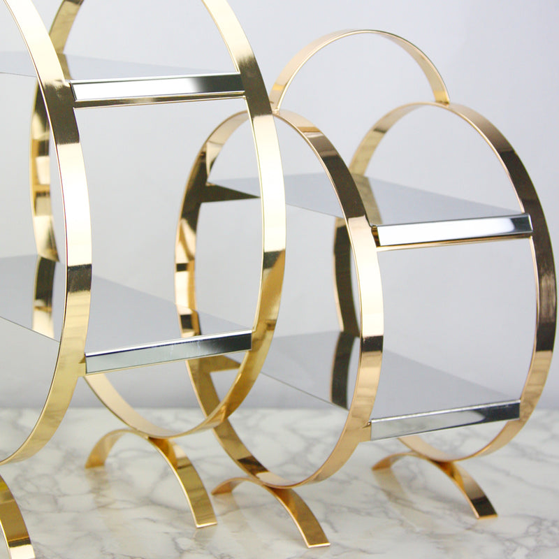 Circle Cake Stand - Wholesale Designer Metal Candleholders & Candelabras, Modern Centerpieces, Contemporary Plant Stands in Bulk for Interior Design & Home Decor | Unlimited Containers Inc